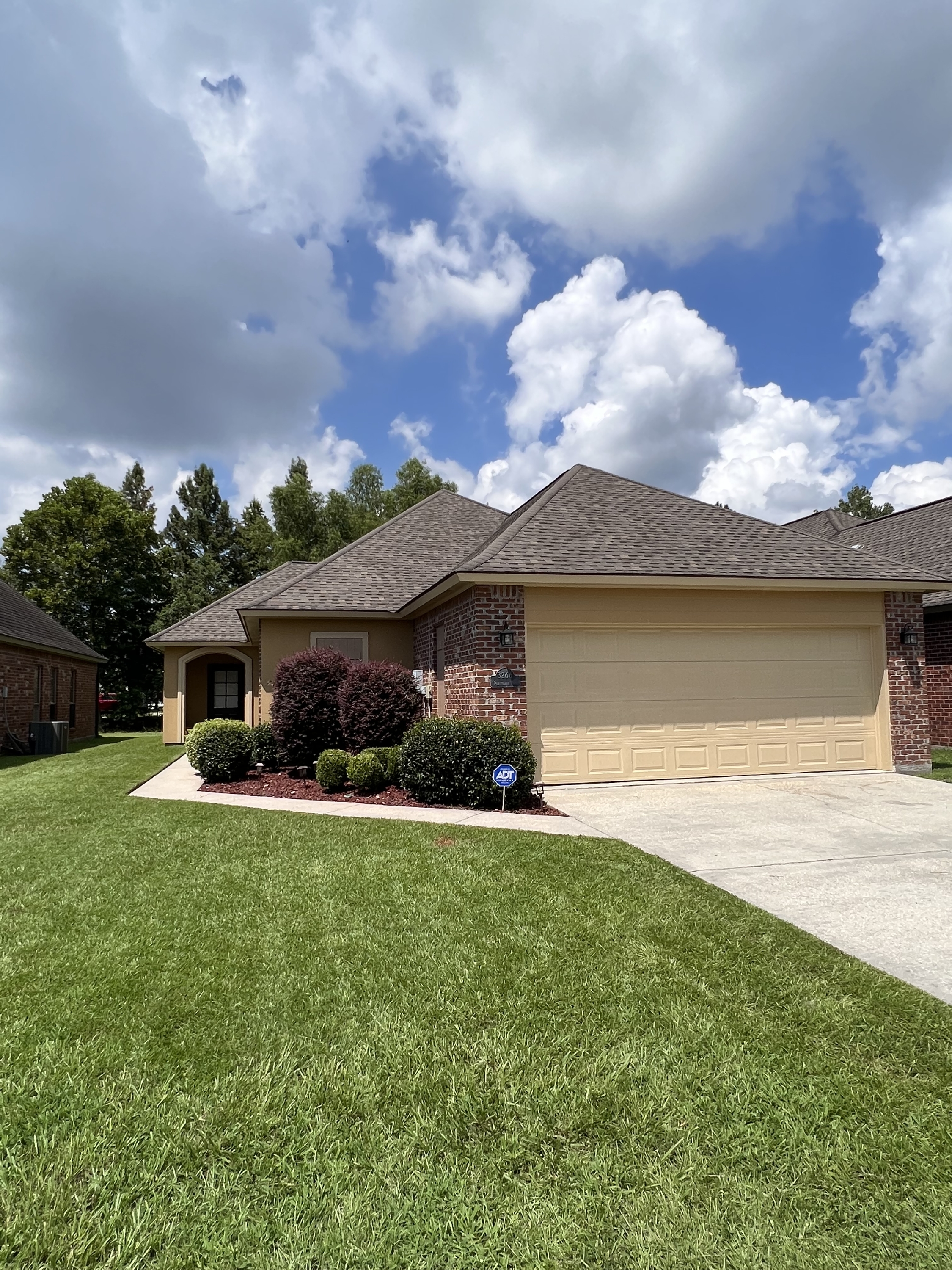 3266 Northlake Avenue